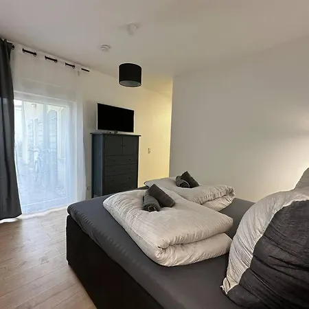 Modern, Stylisch Und Zentral! Apartment Meuselwitz Exterior photo